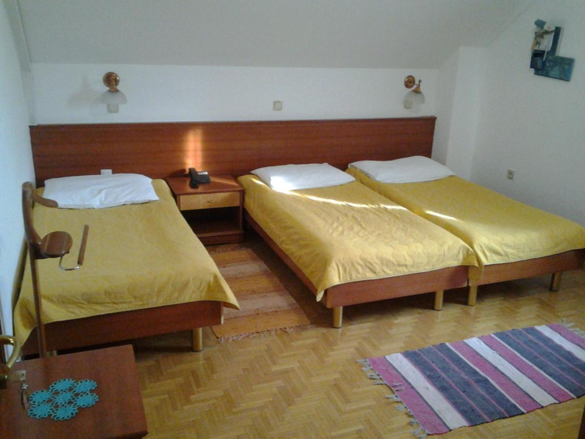 קראנז' Guest House Arvaj חדר תמונה